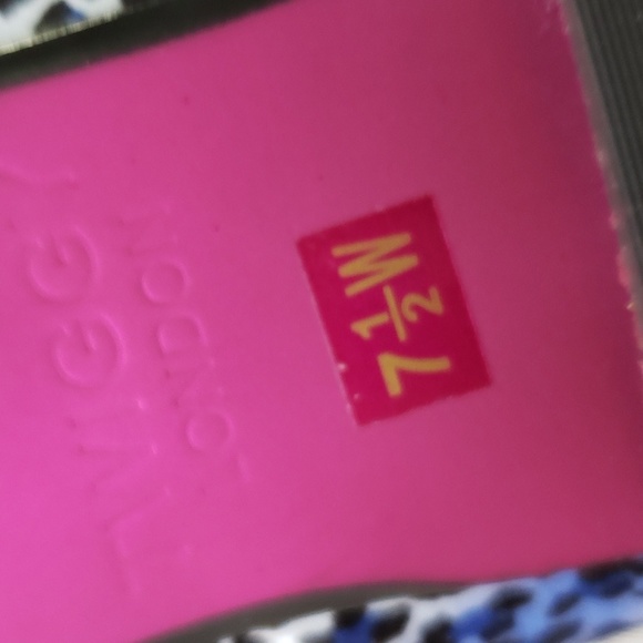 Twiggy of London animal print flats 7.5 Wide - Picture 8 of 9